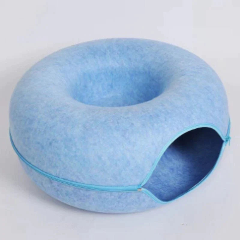 Funny Cat Tunnel